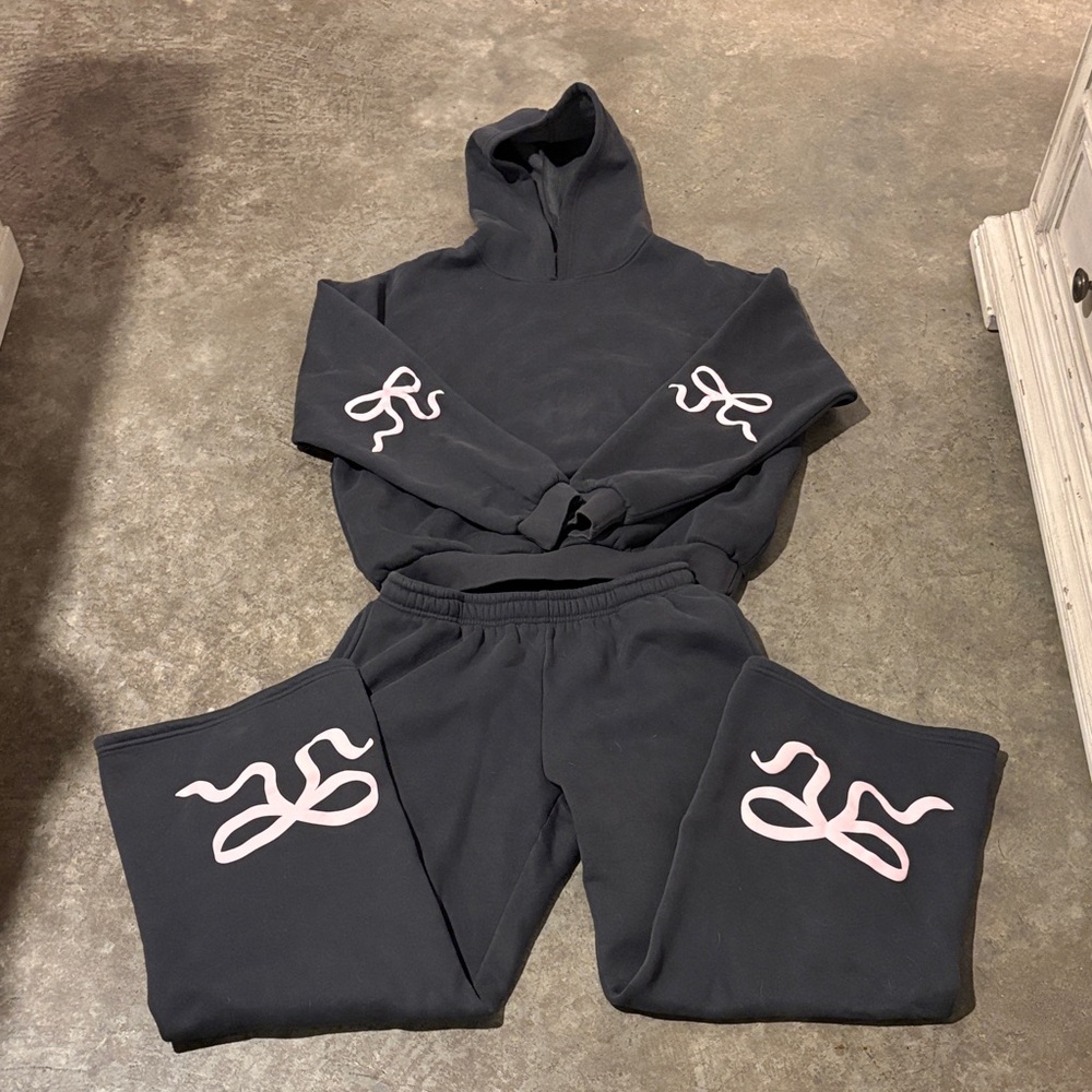 Edikted Gray Hoodie with Pink Bows